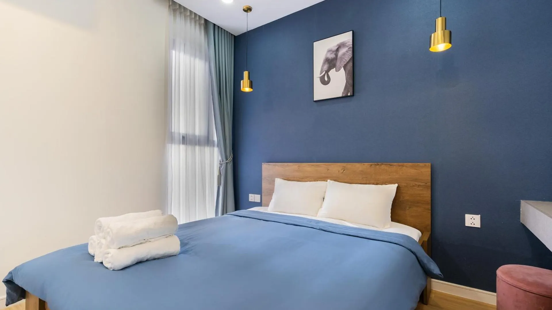 Emerald Apartment Millennium Free Pool Ho Chi Minh City Vietnam