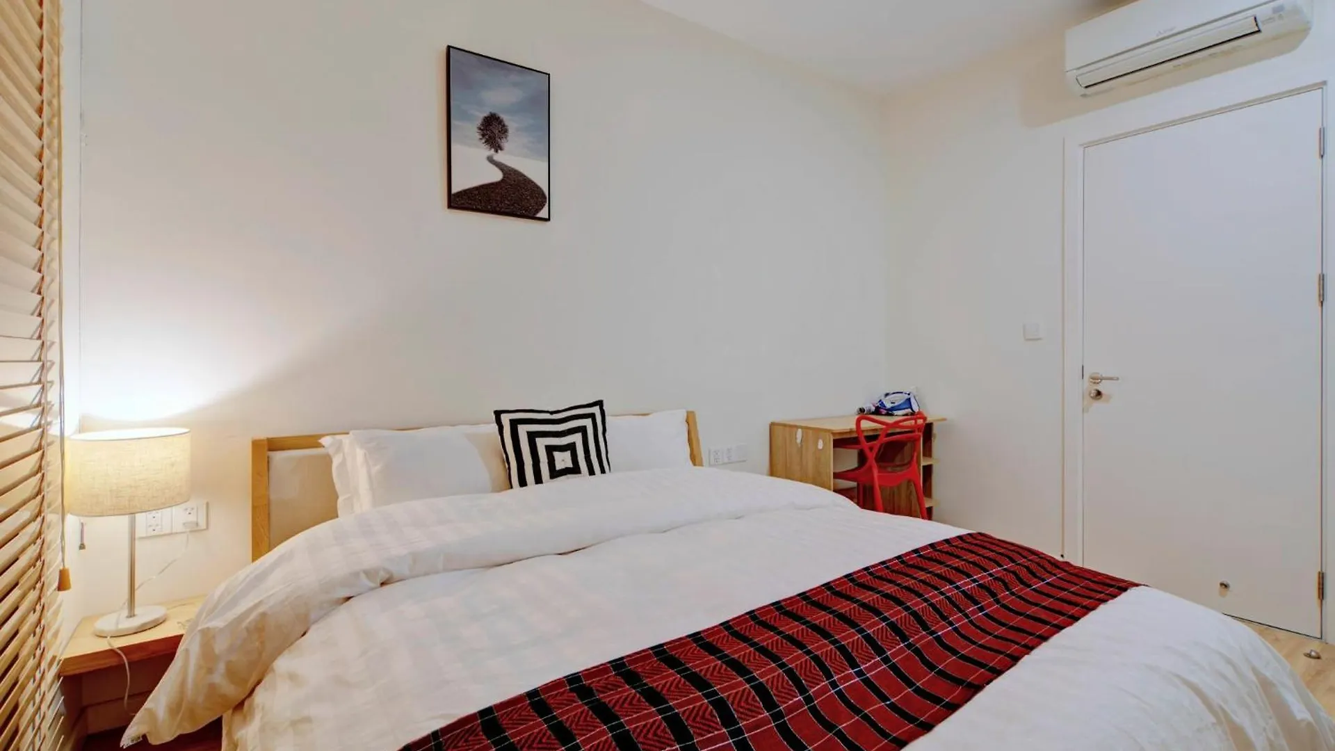 Emerald Apartment Millennium Free Pool Ho Chi Minh City