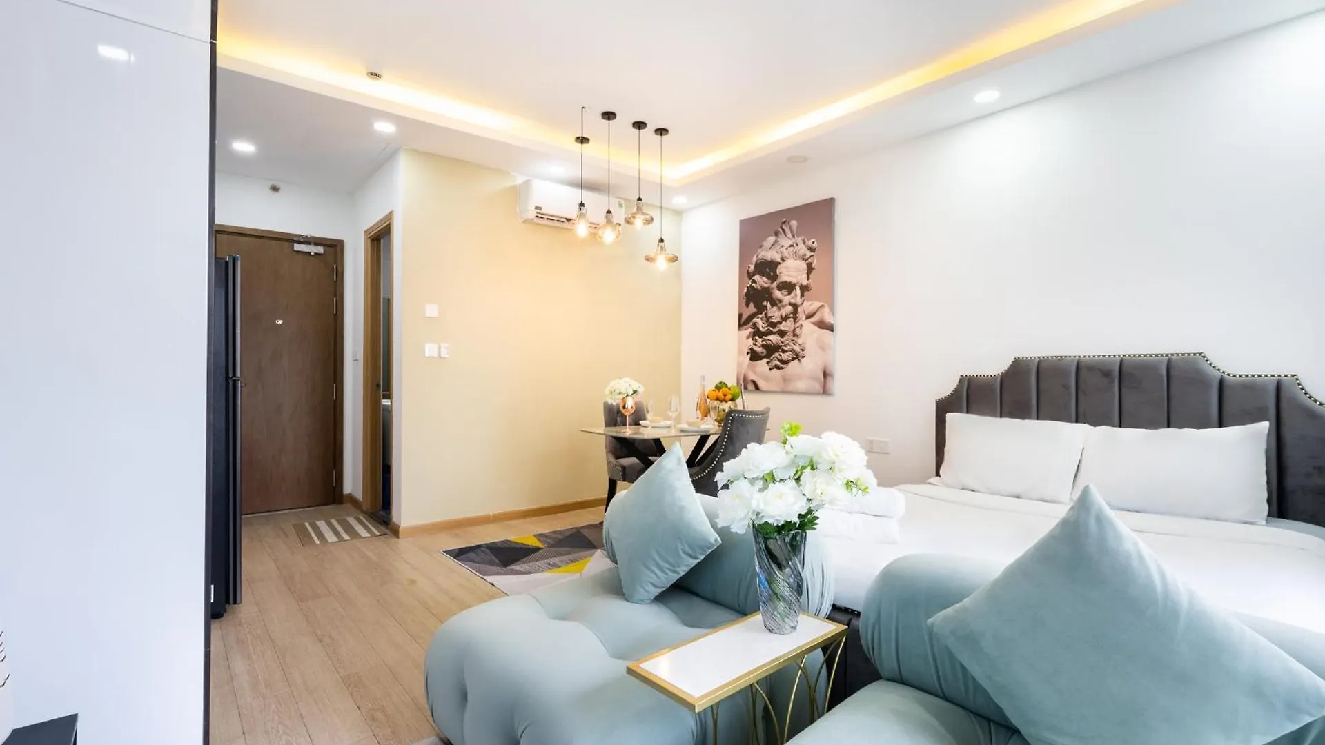 Emerald Apartment Millennium Free Pool Ho Chi Minh City
