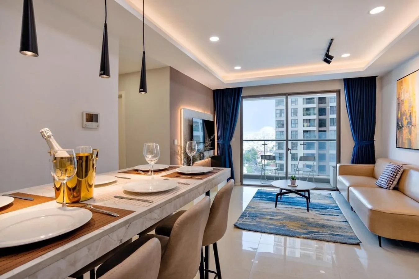 Emerald Apartment Millennium Free Pool Ho Chi Minh City