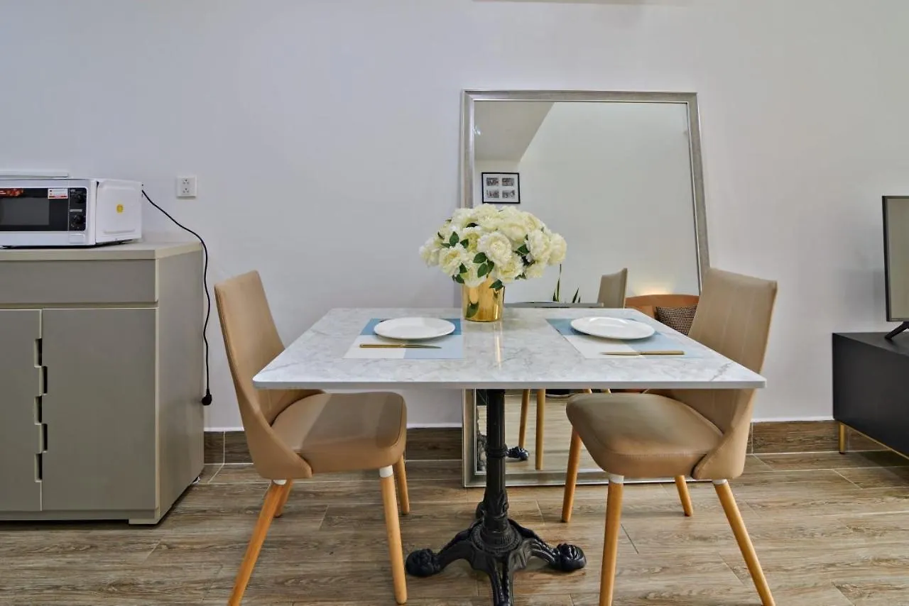 Emerald Apartment Millennium Free Pool Ho Chi Minh City